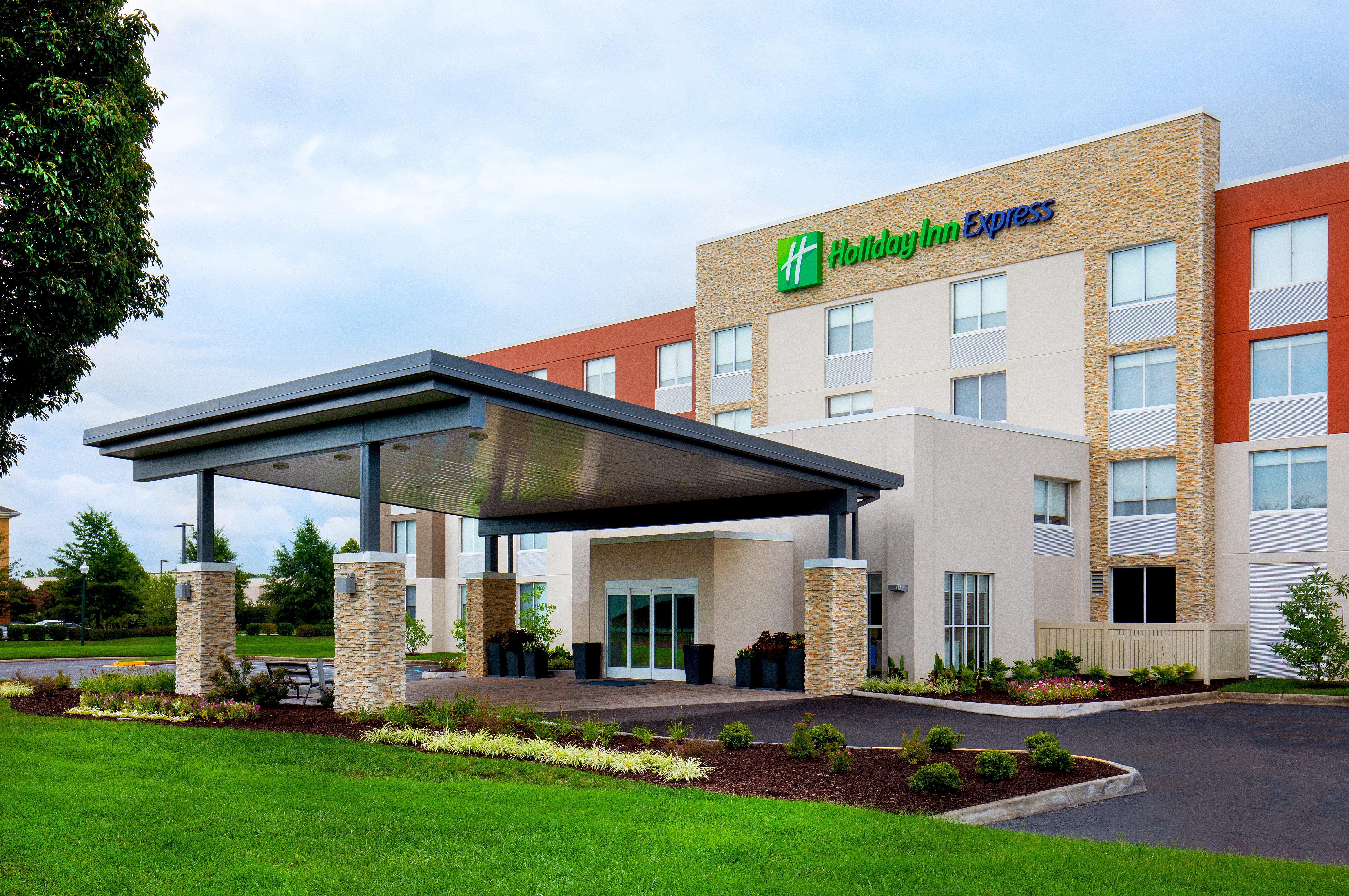 Holiday Inn Express Chesapeake - Norfolk By Ihg Exterior photo