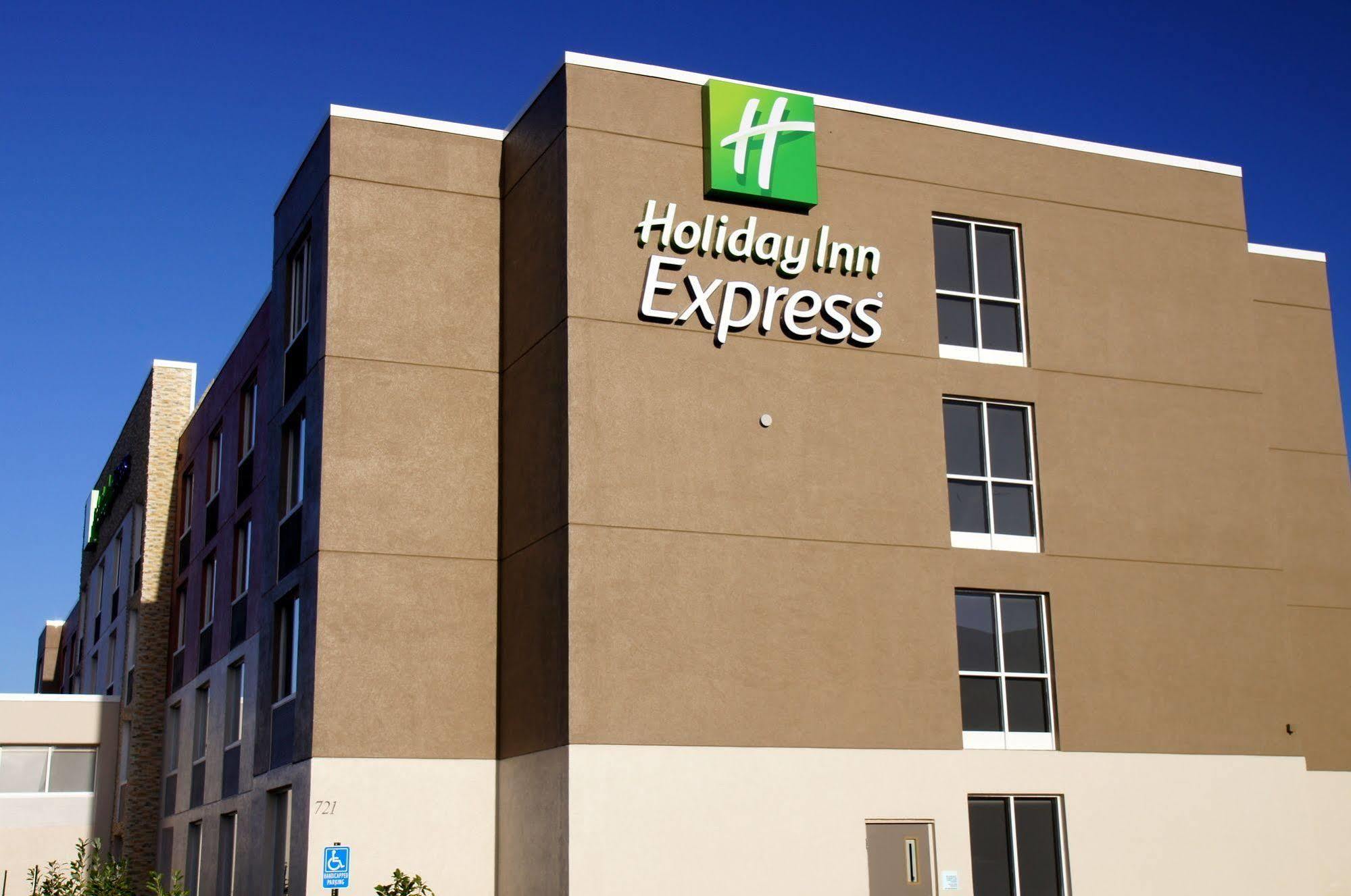 Holiday Inn Express Chesapeake - Norfolk By Ihg Exterior photo