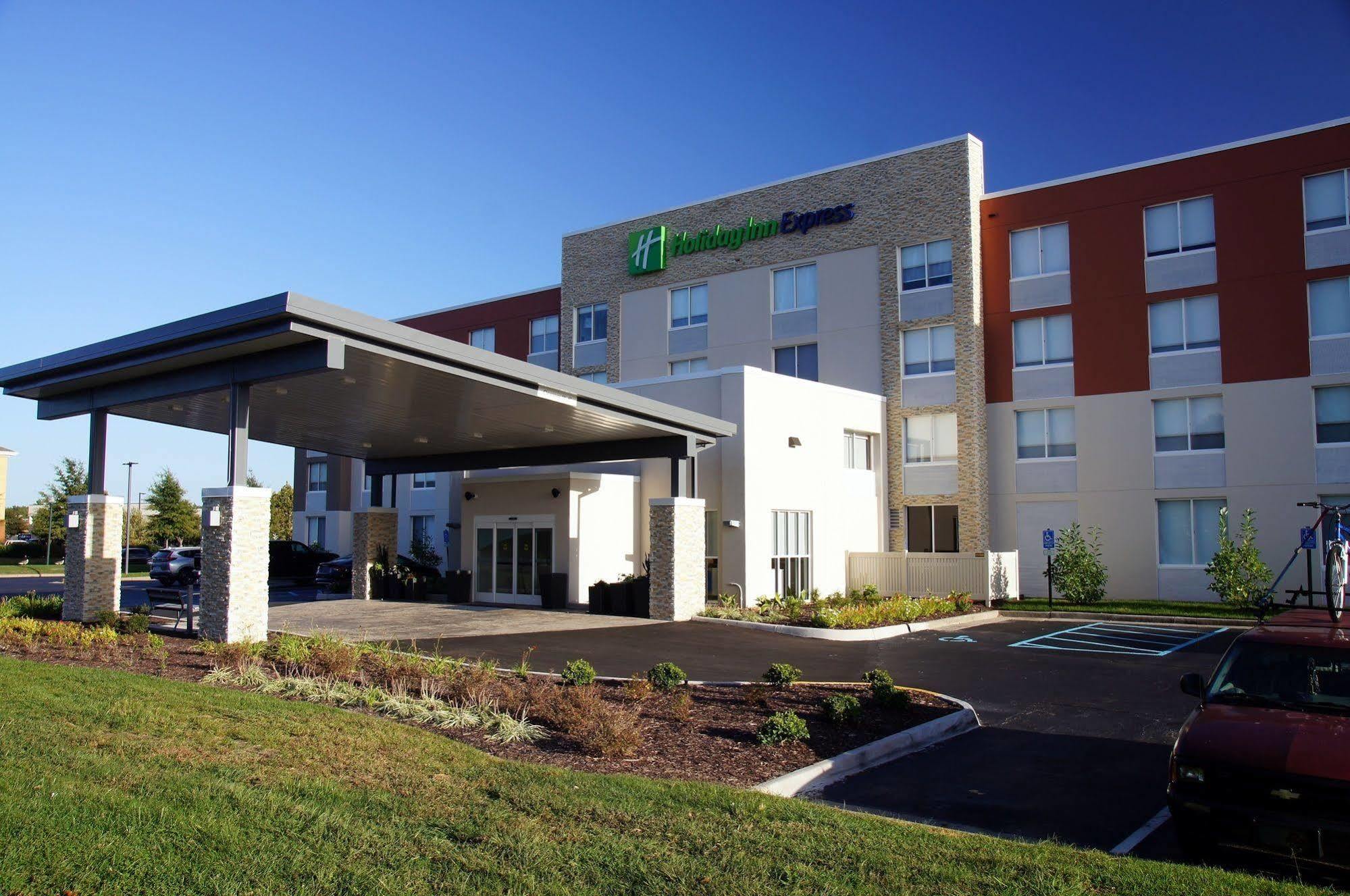 Holiday Inn Express Chesapeake - Norfolk By Ihg Exterior photo