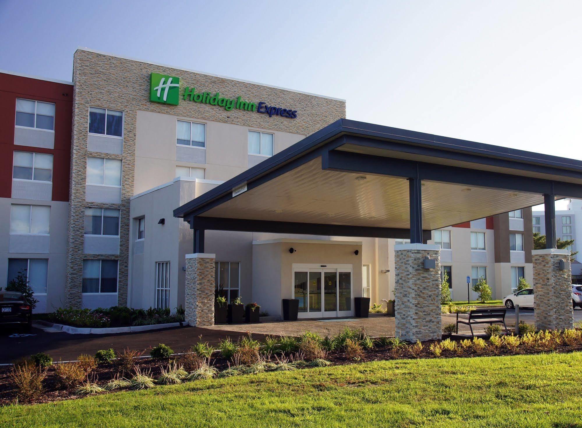 Holiday Inn Express Chesapeake - Norfolk By Ihg Exterior photo